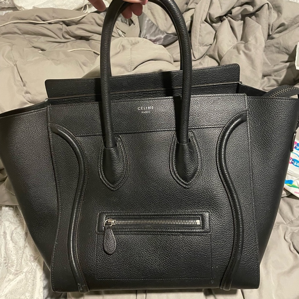 Celine Black Tote Bag with Winged Design - Picture 3 of 5
